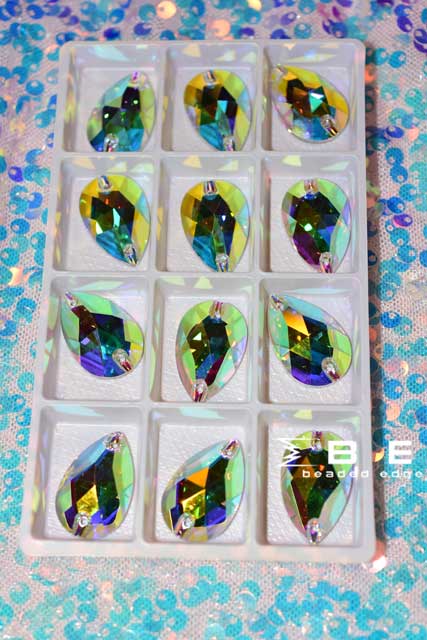 17x28 Teardrop Center Tray - Online