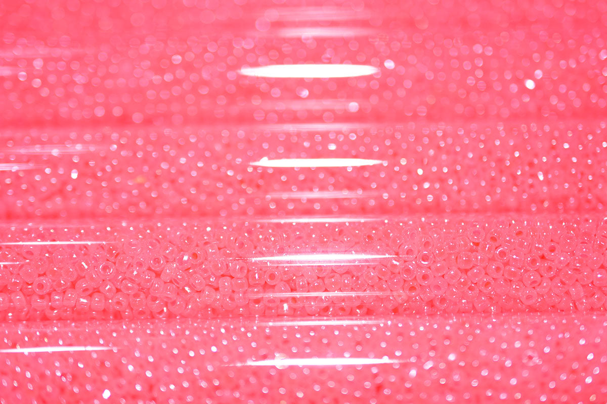 11/0  Hot Flamingo Pearl 535C JSB
