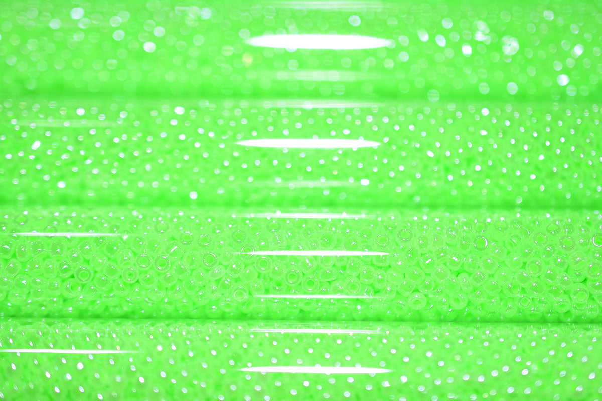 11/0  Neon Green Pearl 535D JSB