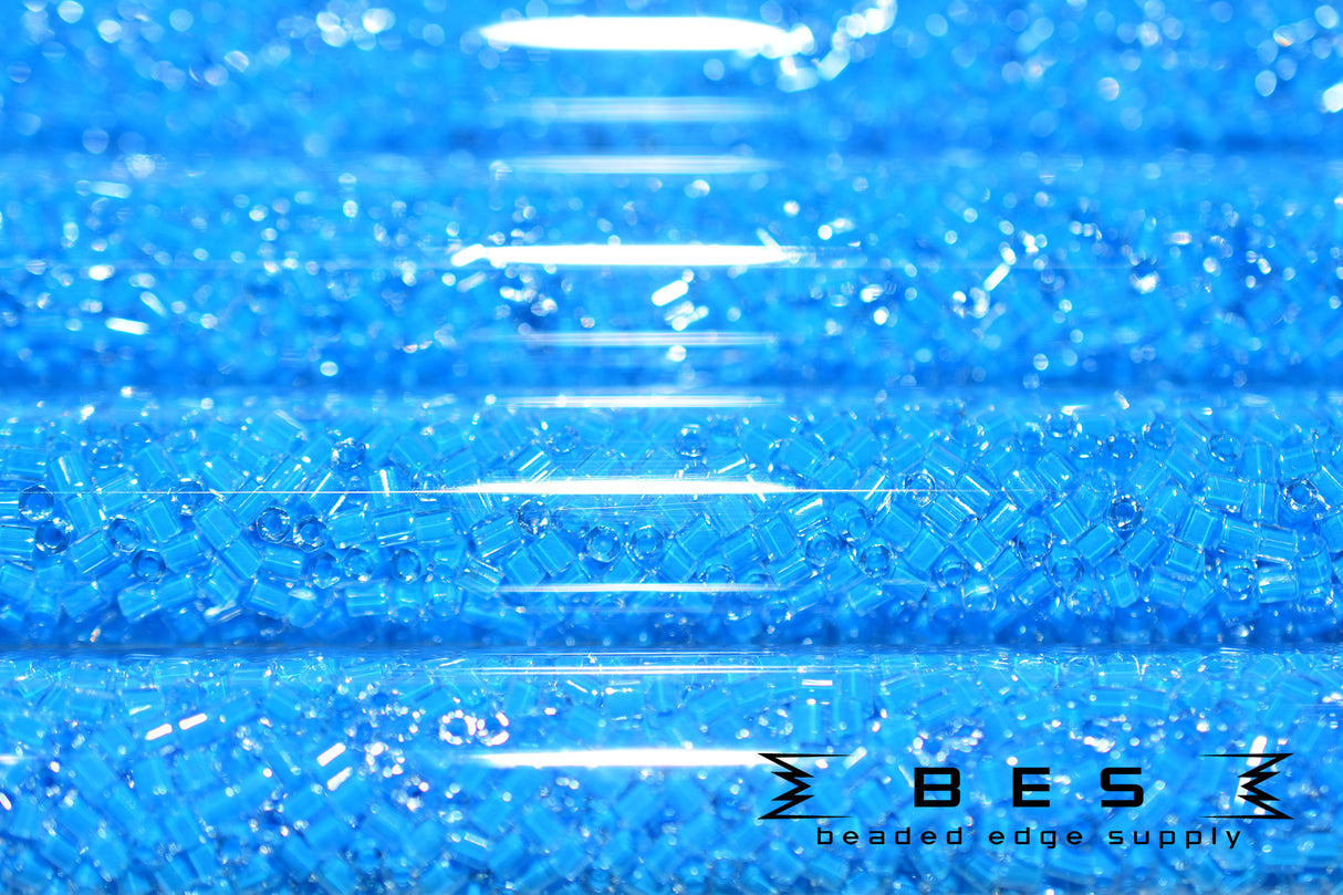 11/0 CL Aqua 218 Hex