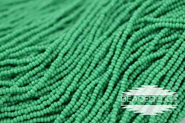 11/0 OP Green | Charlotte Cut