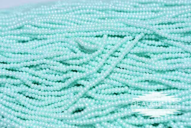 11/0 OP LT Green Turquoise Luster | Seed Beads