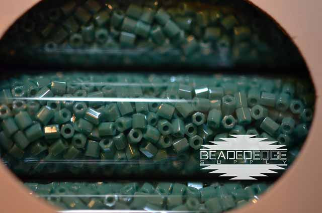 11/0 OP Turquoise Green Luster 430f Hex