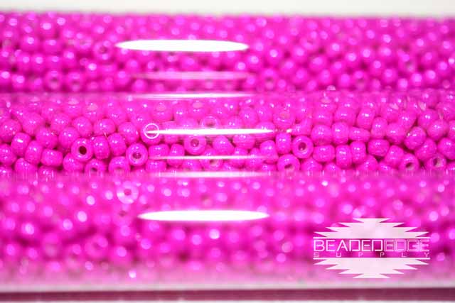 8/0 Hot Magenta Luster 435