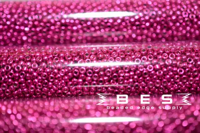 15/0 Metallic Fuchsia P477 JSB