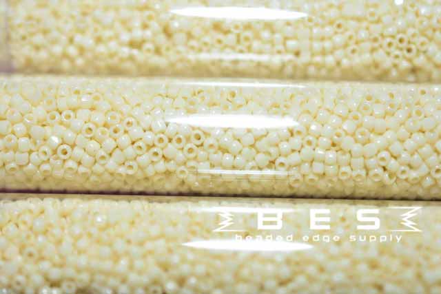 15/0 OP Ivory 403 3Cut