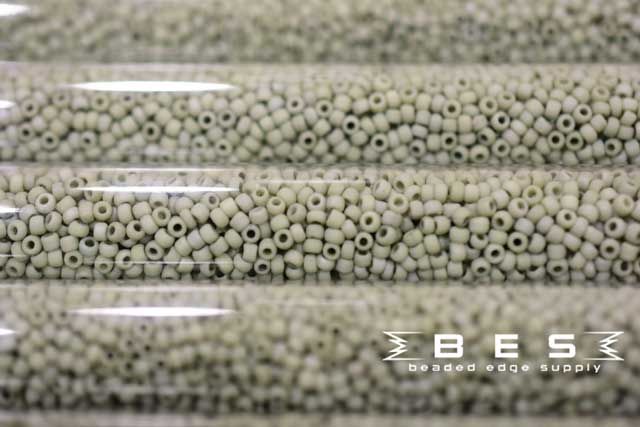 11/0 Frosted Moss Green F887