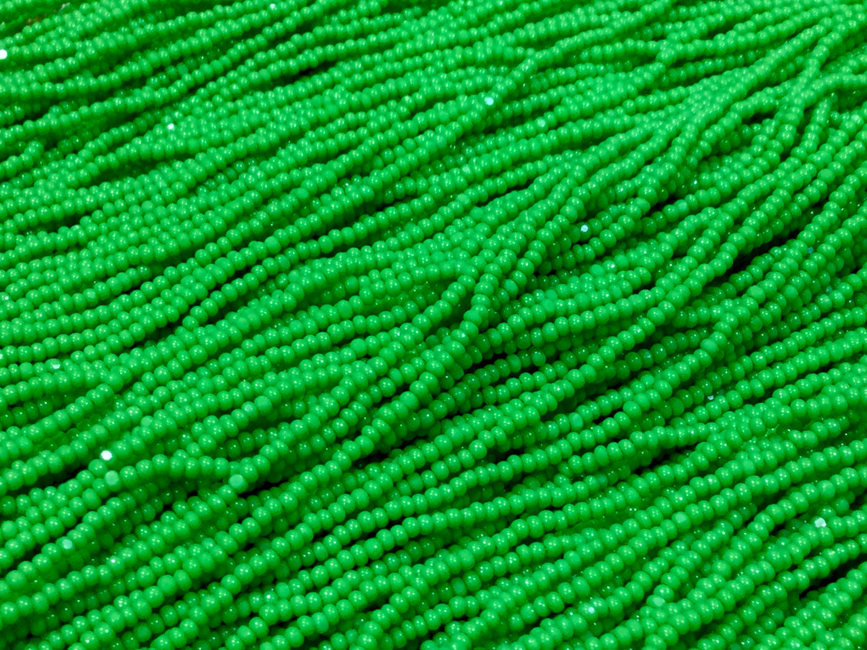 13/0 Pea Green | Charlotte Cut