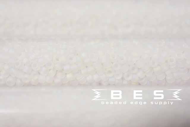 15/0 Frosted Opal White F250 | JSB