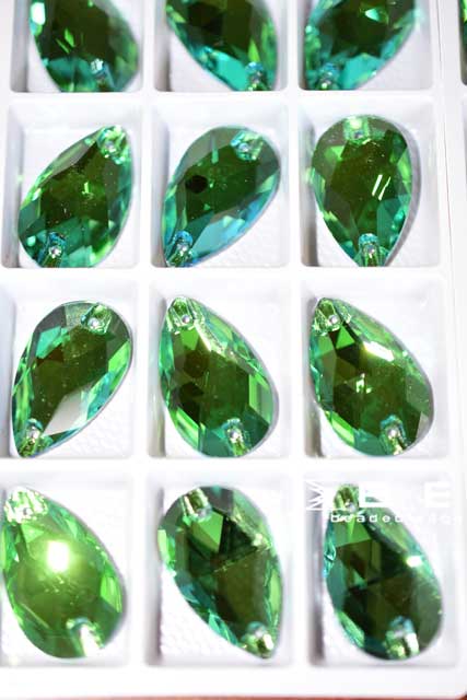 17x28 Peridot (Lt Green) Teardrop | 2 Pair